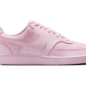 Nike Women's Soft Pink Sneakers